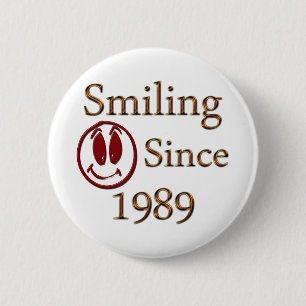 Born in 1989 6 cm round badge