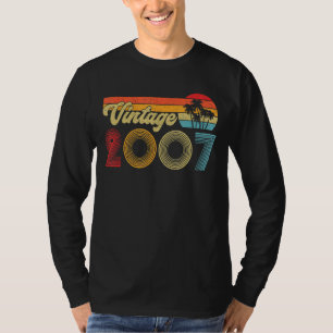 Born In 2007 15 Years Old Made In 2007 15th Birth T-Shirt