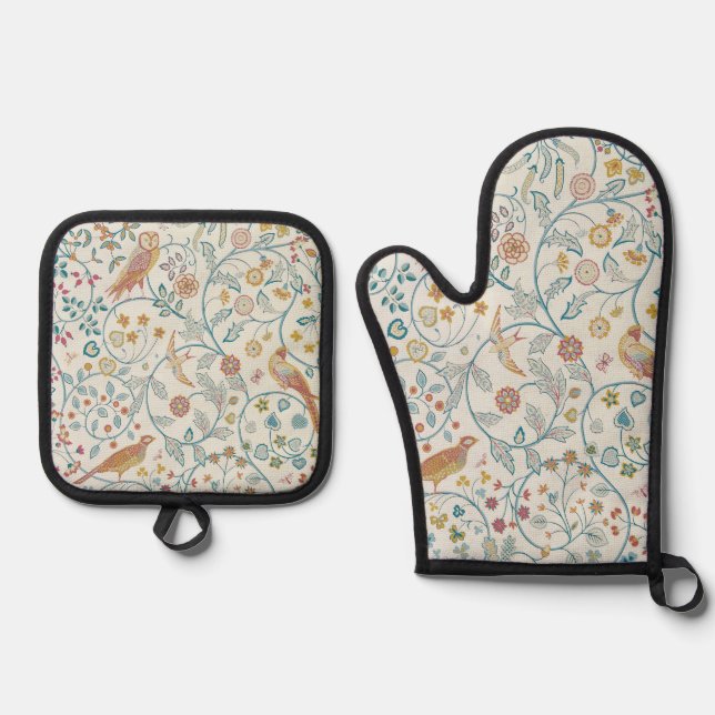 Botanic Owl and Berries Apron Oven Mitt & Pot Holder Set (Front)