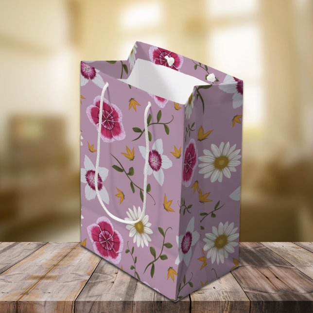 Botanical Pink Modern Wildflower Medium Gift Bag (Creator Uploaded)