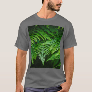 botanical rainforest foliage tropical fern leaf  T-Shirt