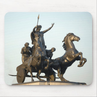 Boudicca Statue in London souvenir photo Mouse Pad