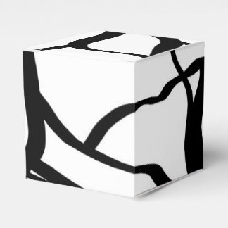 Bouquet Blanc: Abstract White & Black Favour Box