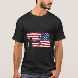 Bow Hunting American Flag Archery Lover Gift  T-Shirt