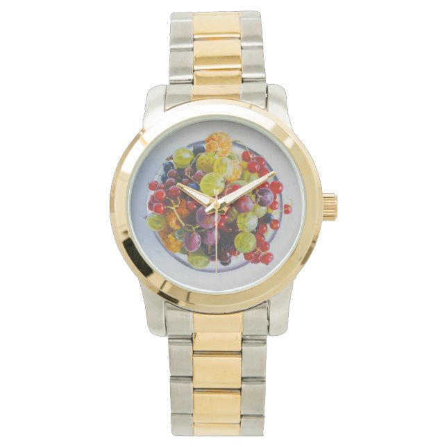 Bowl of Berries – Hyperrealistic Fruit Still Life Watch (Front)