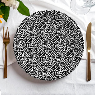 Braided black and white pattern paper plate