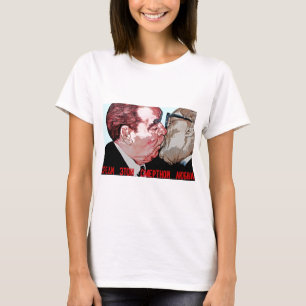 Brezhnev & Honecker Kiss,East Side Gallery, Berlin T-Shirt
