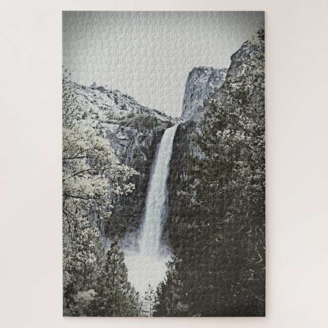 Bridaveil Falls - Yosemite - 20x30 - 1014 pieces Jigsaw Puzzle (Vertical)
