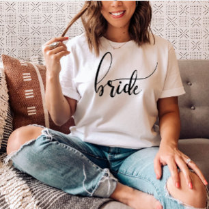 Bride Script Elegant Minimalist Names T-Shirt