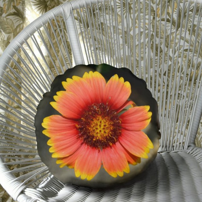 Bright Colorful Gaillardia Sunflower Round Cushion (Creator Uploaded)