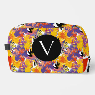 Bright flowers. dopp kit