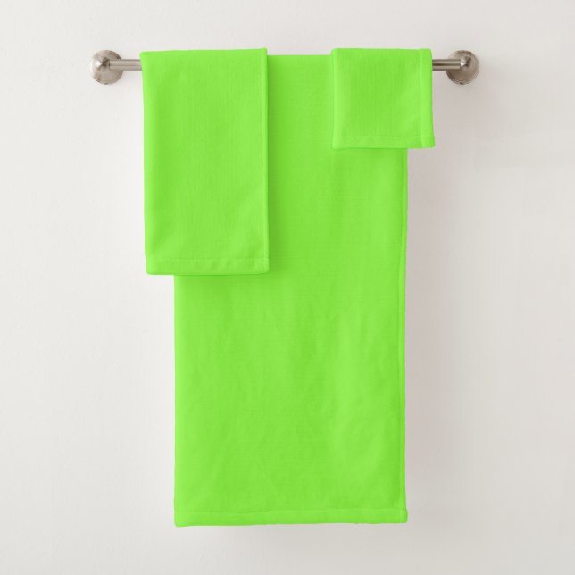 Bright Green Bath Towel Set (Insitu)