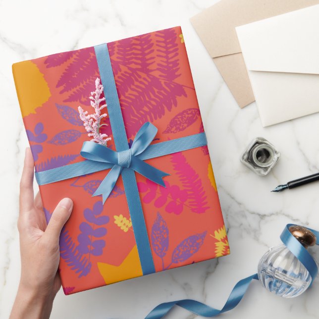 Bright, hot pink fern patter gift wrap (Gifting)