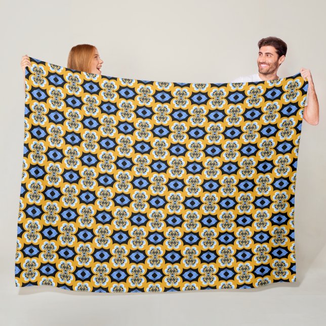 Bright Pattern  Fleece Blanket (In Situ)