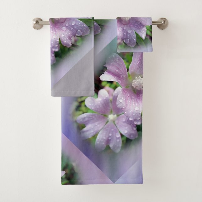 Bright purple bath towel set (Insitu)