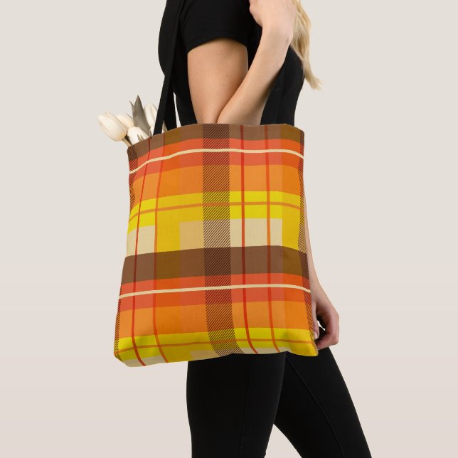 BRIGHT RED ORANGE YELLOW BROWN FALL PLAID PATTERNS TOTE BAG (Close Up)