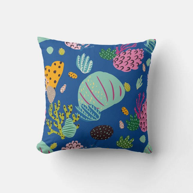 Bright underwater seamless pattern with beautiful  cushion (Front)