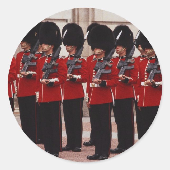 BRITISH CLASSIC ROUND STICKER (Front)