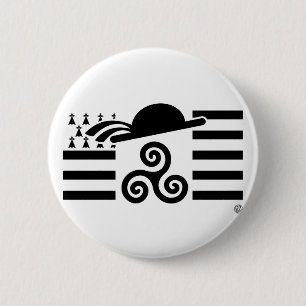 BRITTANY 6 CM ROUND BADGE
