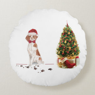 Brittany Funny Christmas Dog and Tree Round Cushion