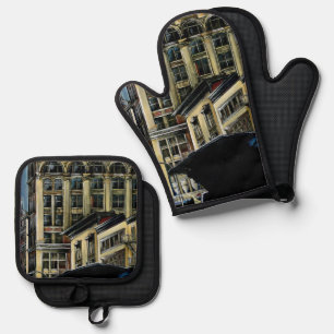 Broadway's Best Oven Mitt & Pot Holder Set
