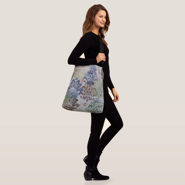 brocade pattern crossbody bag (On Model)