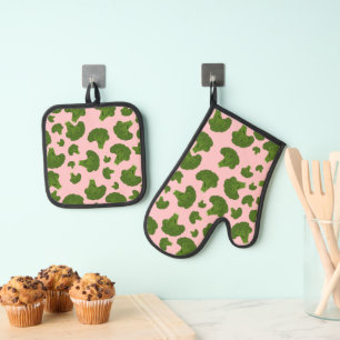 Broccoli Pattern Oven Mitt & Pot Holder Set