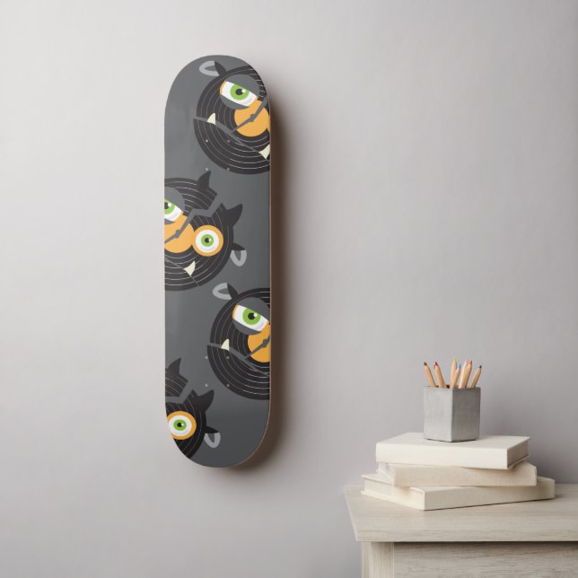broken record troll  skateboard (Wall Art)