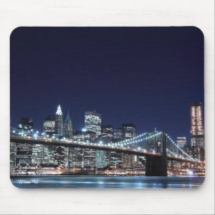 Brooklyn Bridge and Manhattan Skyline At Night Mouse Pad
