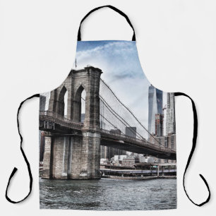 BROOKLYN BRIDGE DURING DAYTIME APRON