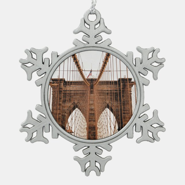 Brooklyn Bridge, New York Snowflake Pewter Christmas Ornament (Front)
