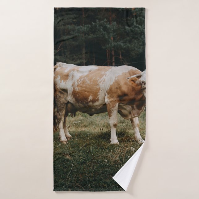 BROWN AND WHITE CHAINED COW BATH TOWEL (Bath Towel)