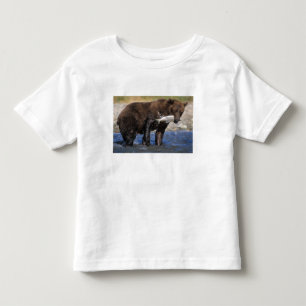 Brown bear, grizzly bear, with salmon catch, toddler T-Shirt