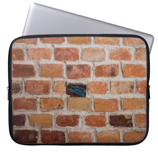 Brown brick wall laptop sleeve (Front)