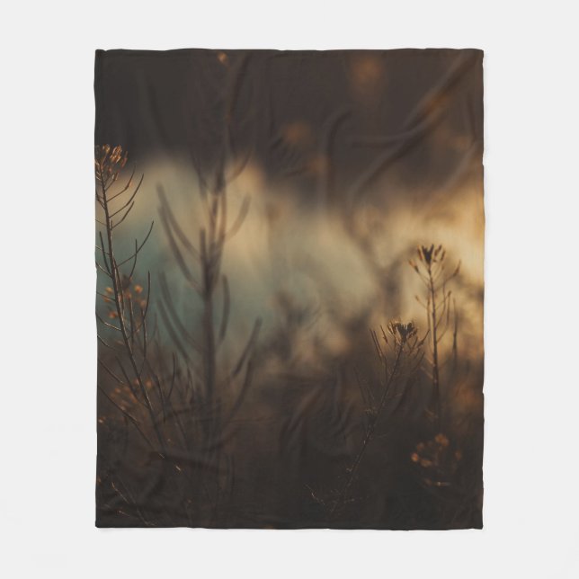 BROWN GRASS IN CLOSE UP PHOTOGRAPHY FLEECE BLANKET (Front)