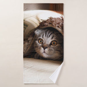 BROWN SCOTTISH FOLD IN BROWN THICK-PILE BLANKET BATH TOWEL