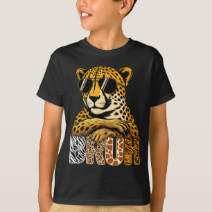 Bruh cheetah safari animals wildlife zookeeper boy T-Shirt