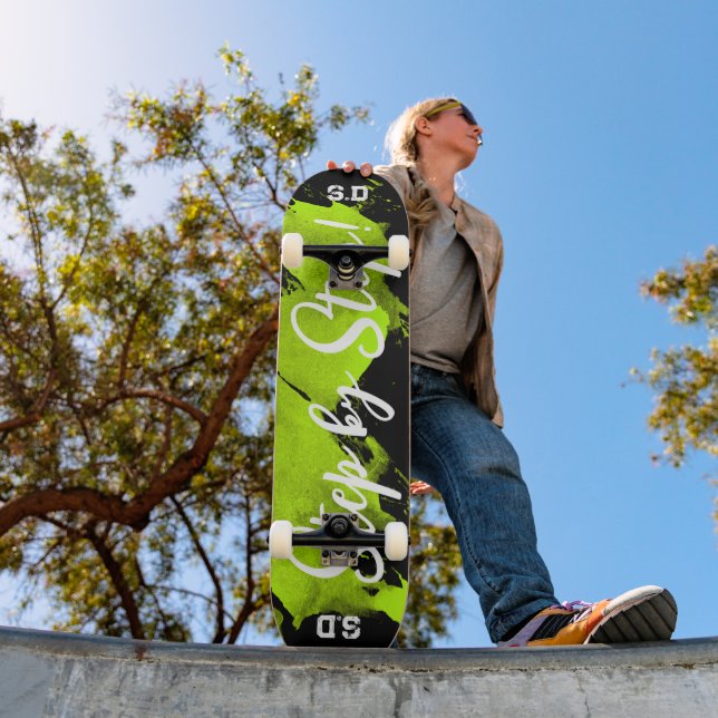 Brushy Green Black  Skateboard (Outdoor 1)