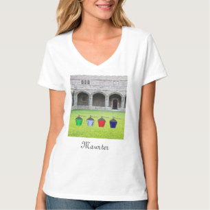 Bryn Mawr lanterns in Cloisters T-Shirt