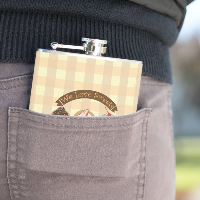 Bubbly and friends love sweets hip flask (In Situ)