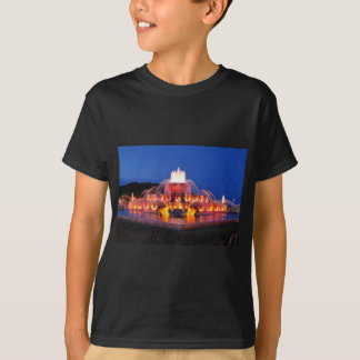 Buckingham Fountain 02.JPG T-Shirt