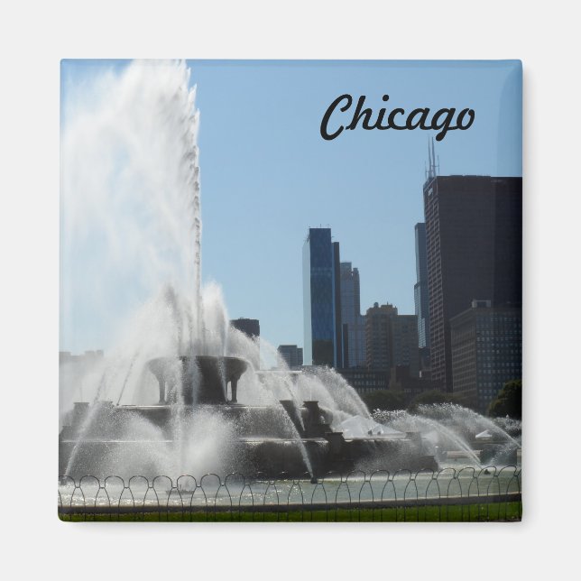 Buckingham Fountain - Chicago Magnet (Front)