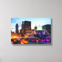 Buckingham Fountain Lit At Night