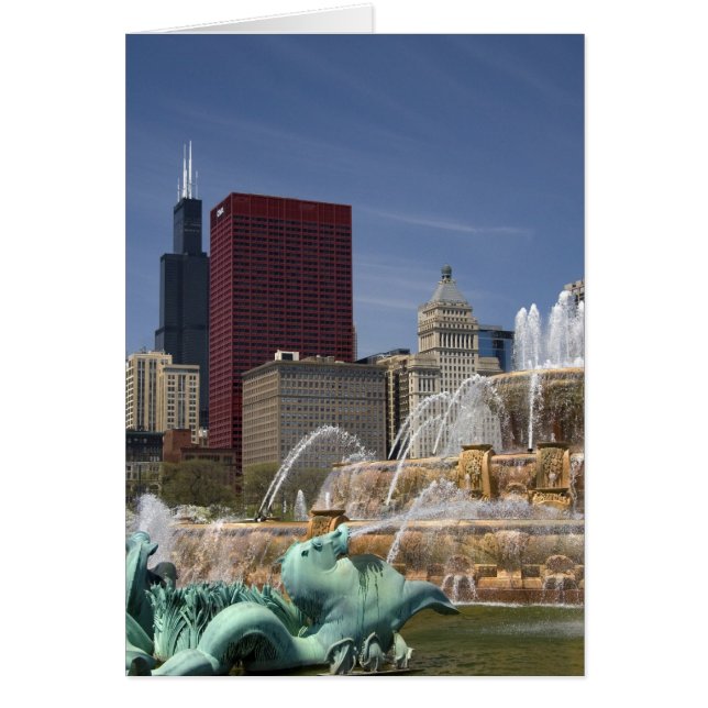Buckingham Fountain located in Grant Park, (Front)