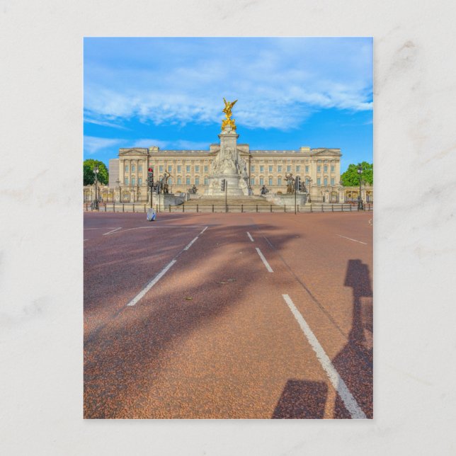 Buckingham Palace, London UK Postcard (Front)