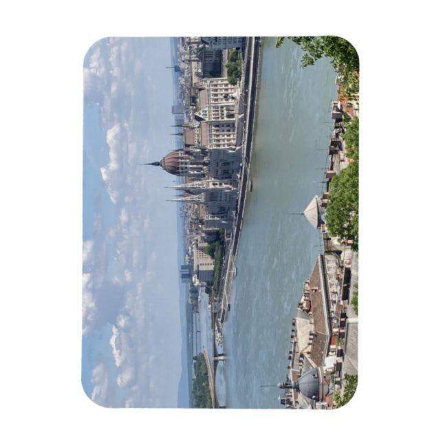 Budapest and the Danube Magnet (Vertical)