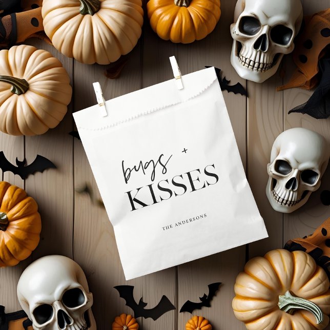 Bugs and Kisses Halloween  Favour Bags (Creator Uploaded)