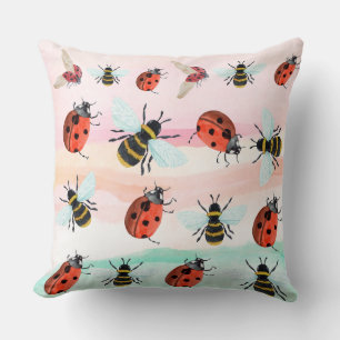 BUG'S CUSHION