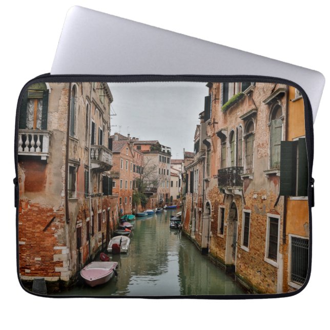 Buildings along canals of Venice Laptop Sleeve (Front)