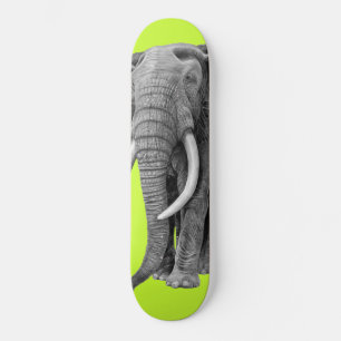 Bull elephant - Drawing in pencil Skateboard